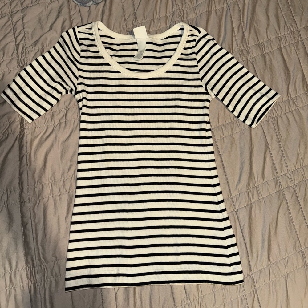 H&M Ribbed Striped Crew Neck Shirt